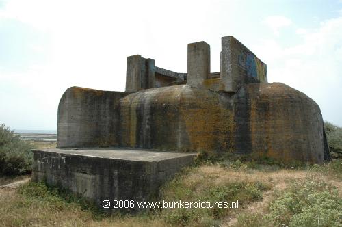 © bunkerpictures - Type 669 with Flak